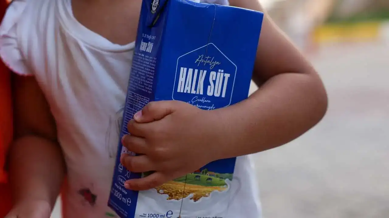 Antalya’da 773 Bin Litre Süt Kapılara Kadar Ulaştı! 4